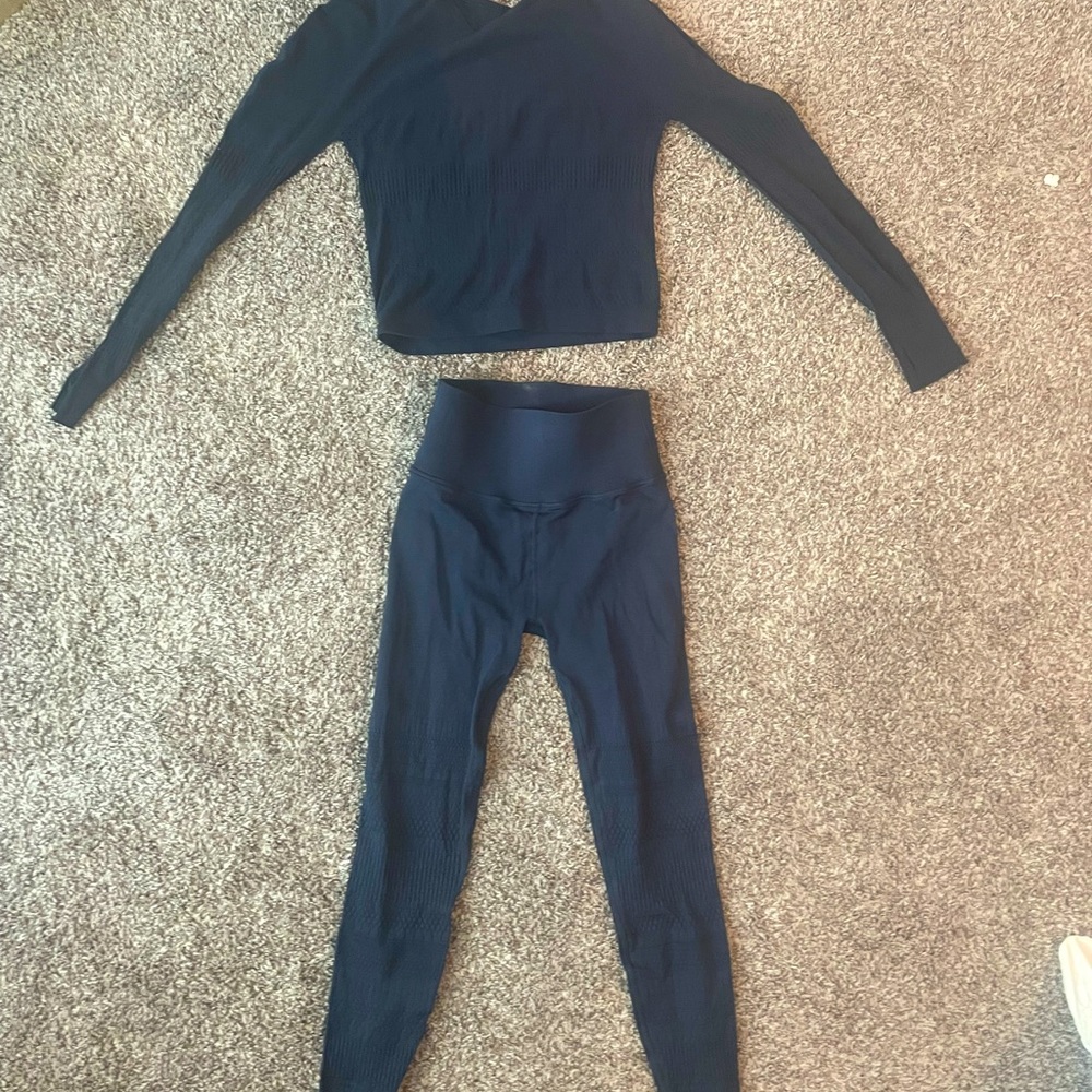 Fabletics medium navy athletic set